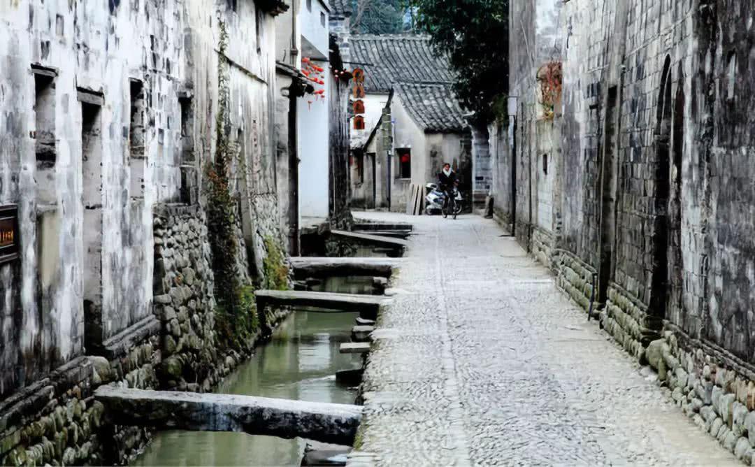 市政协常委张望清:加强后期维护使海绵城市更具“弹性” 扫码阅读手机版